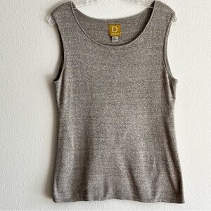 Damask Women's Tan Sleeveless Top Size Medium